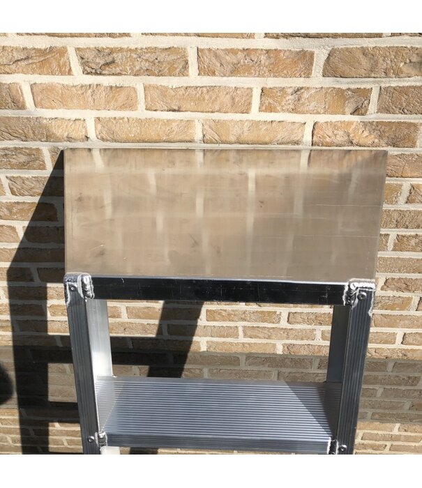 Solide Solide escabeau de plâtrier jointoyeur 7 marches