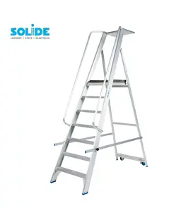 Solide plateforme mobile pliable 7 marches PMP07