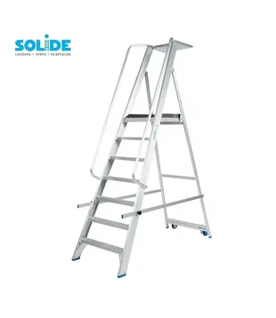 Solide plateforme mobile pliable 7 marches PMP07