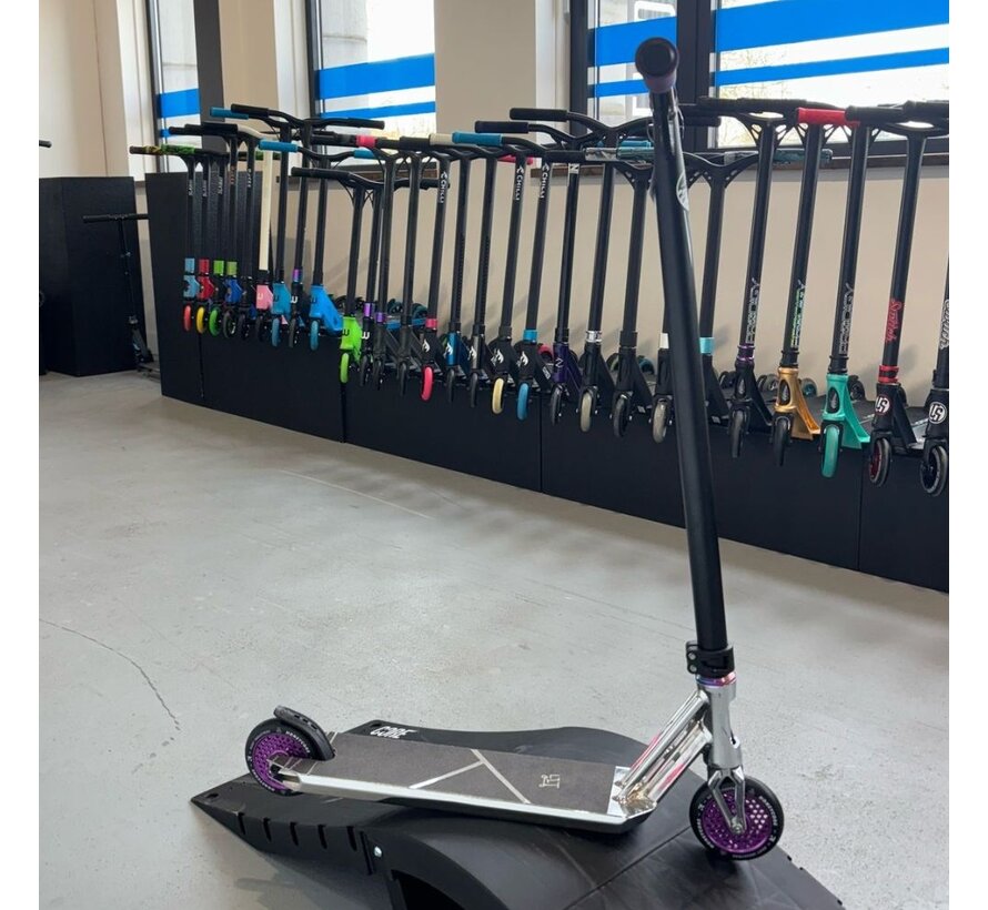 Leo Spencer Custom Stuntstep Silver/Black