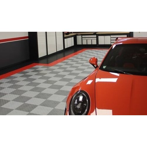DiamondDeck garagevloer met een robuuste uitstraling