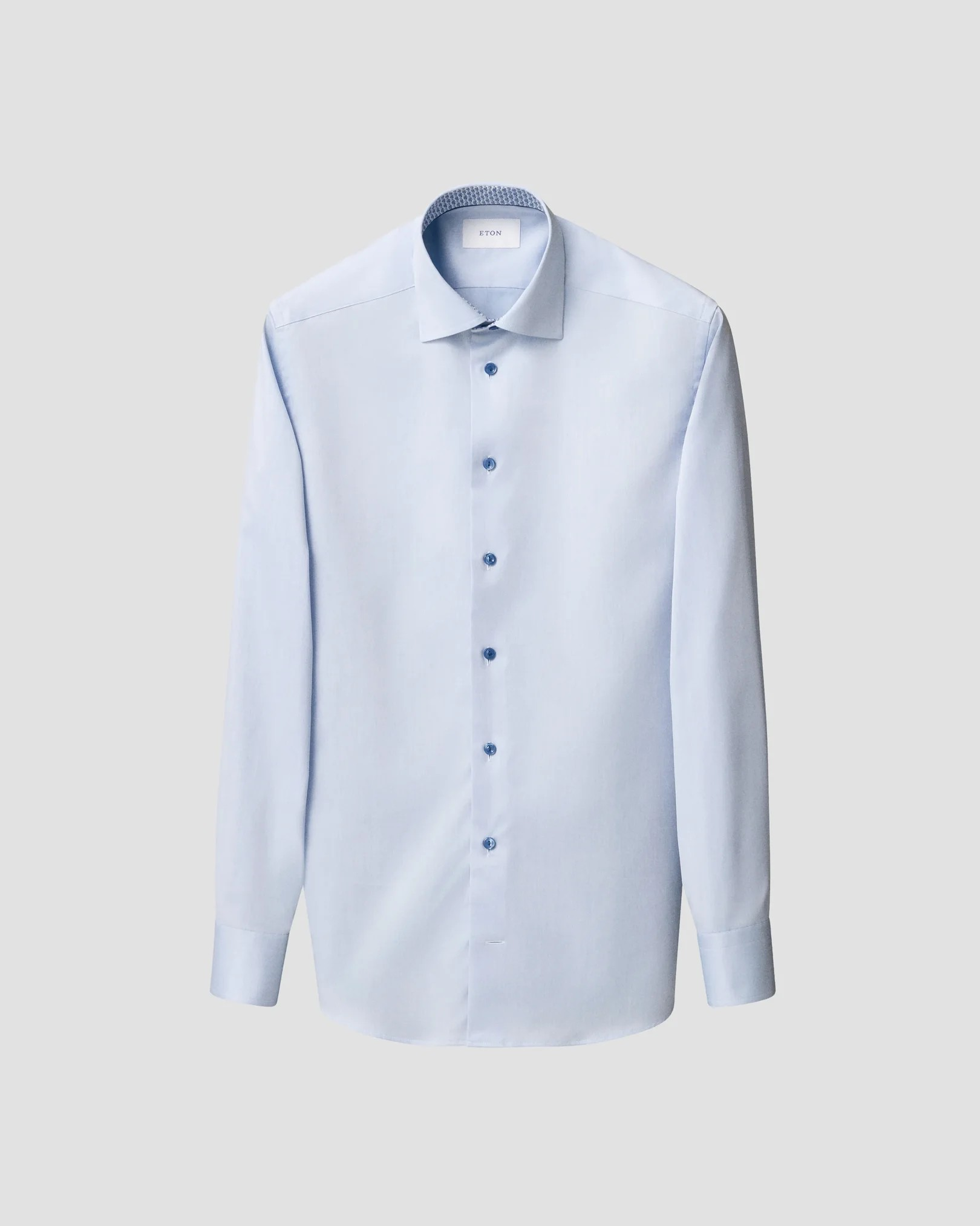 Eton Signature Twill shirt with mid-blue trim