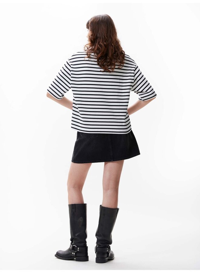 LOOSE FIT STRIPE TSHIRT 2402080200