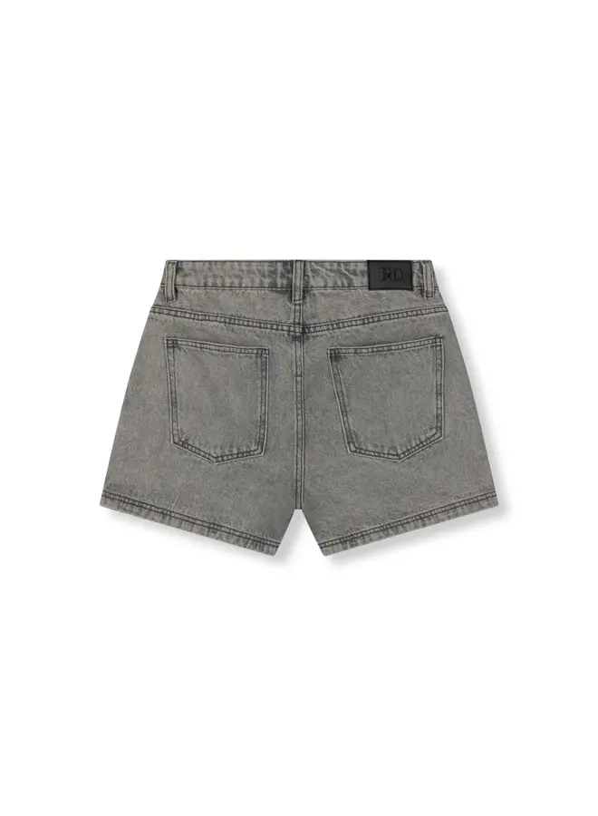 RELAXED SHORT STUDS ZAAR 2689