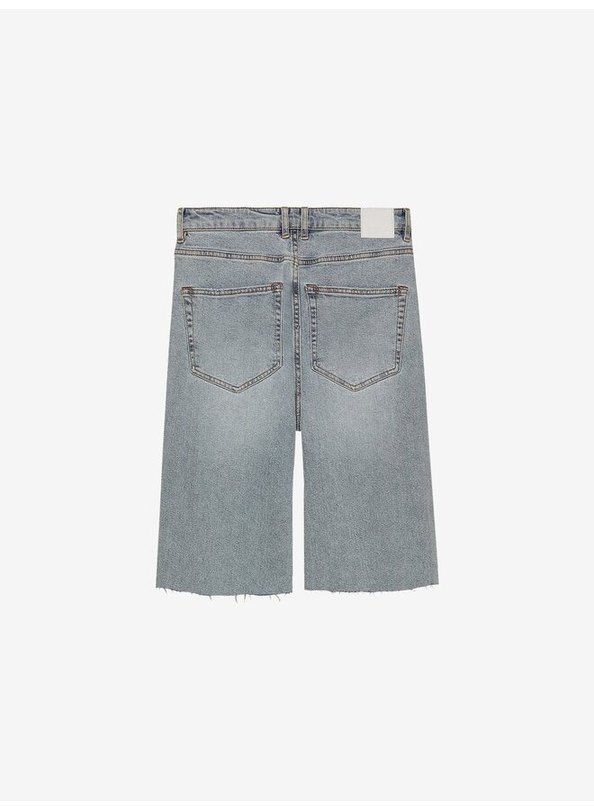 LOOSE FIT JORTS STYLE: 3819