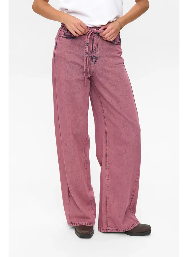 NUBROOKLYN JEANS