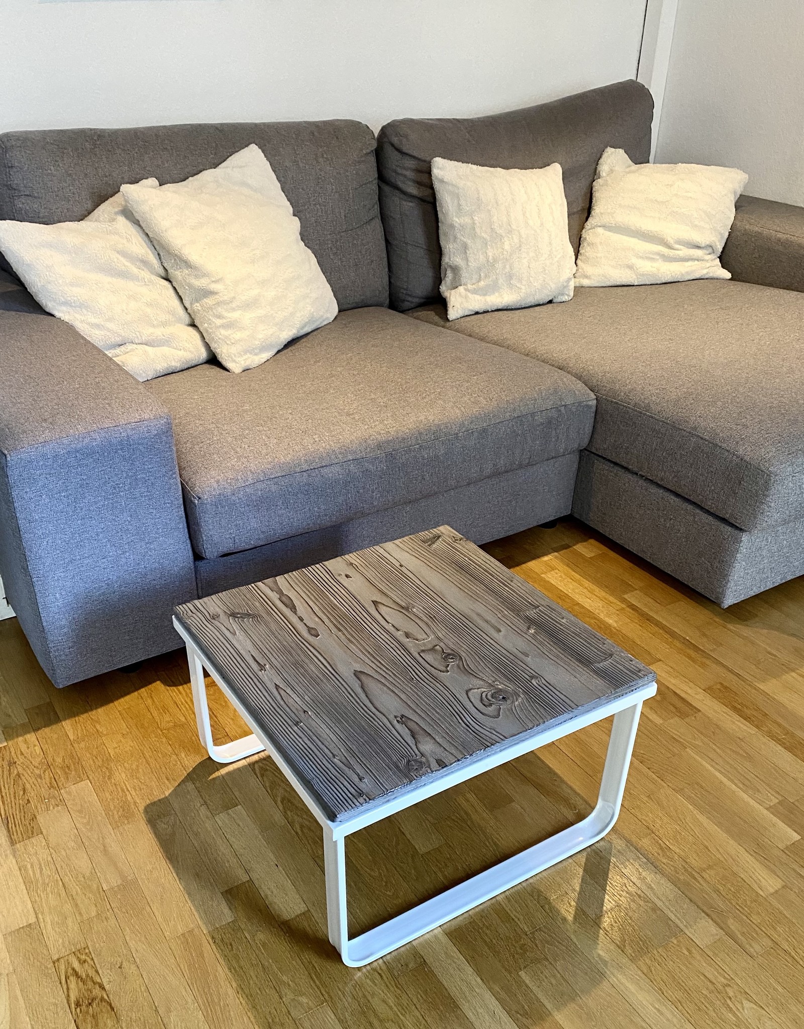 Flamed Wood Couchtisch Grey Coffeetable Beistelltisch