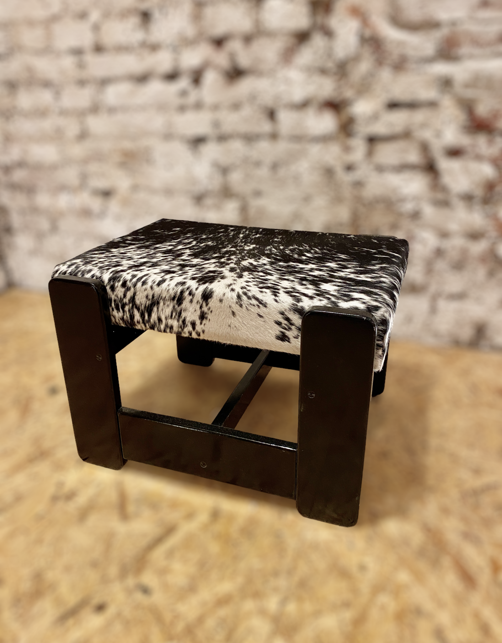 Nguni Stool Step