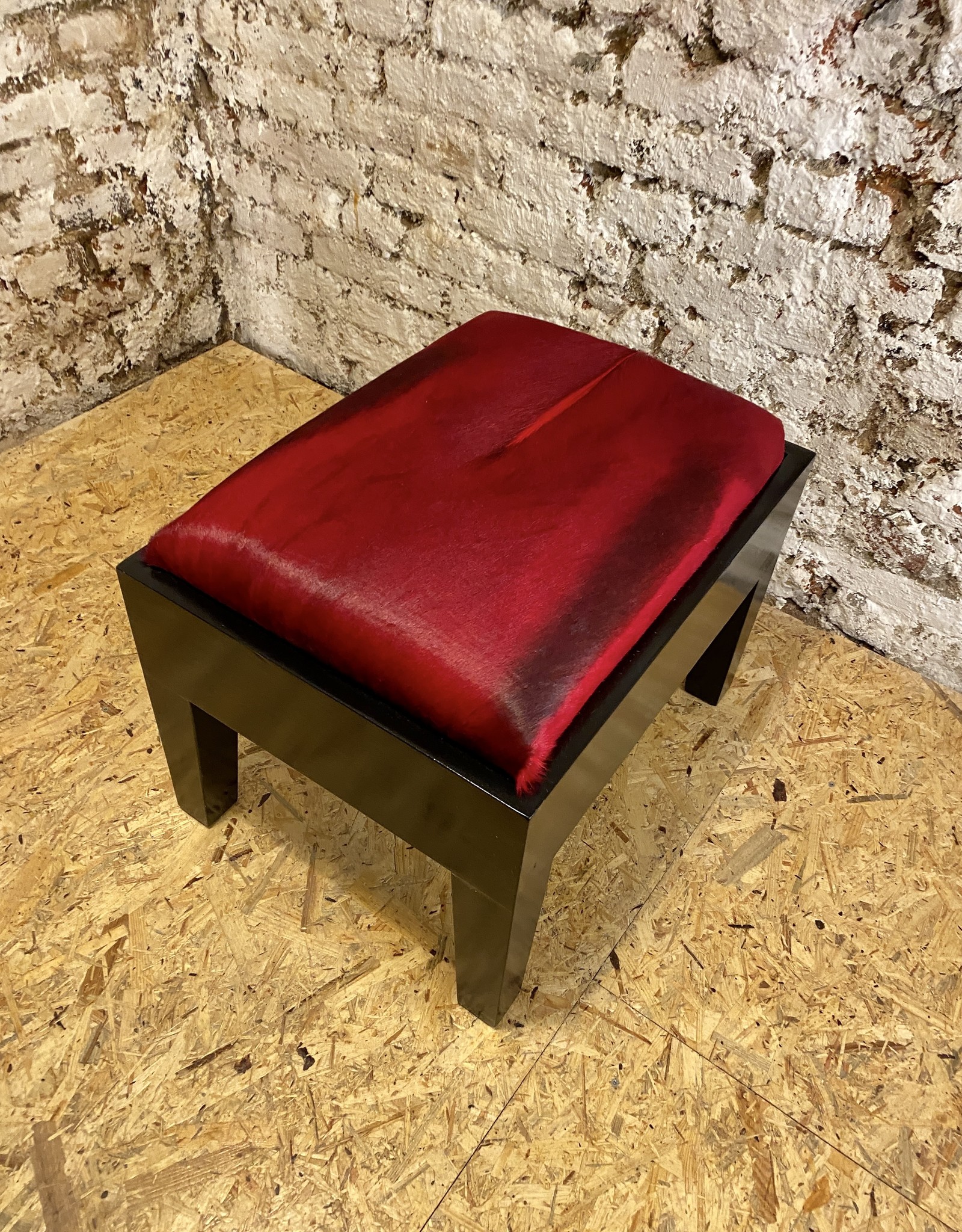 Springbok Stool Piano Red