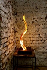 Handgefertigte Kuduhorn Lampe – Einzigartiges Exotisches Design mit LED-Beleuchtung