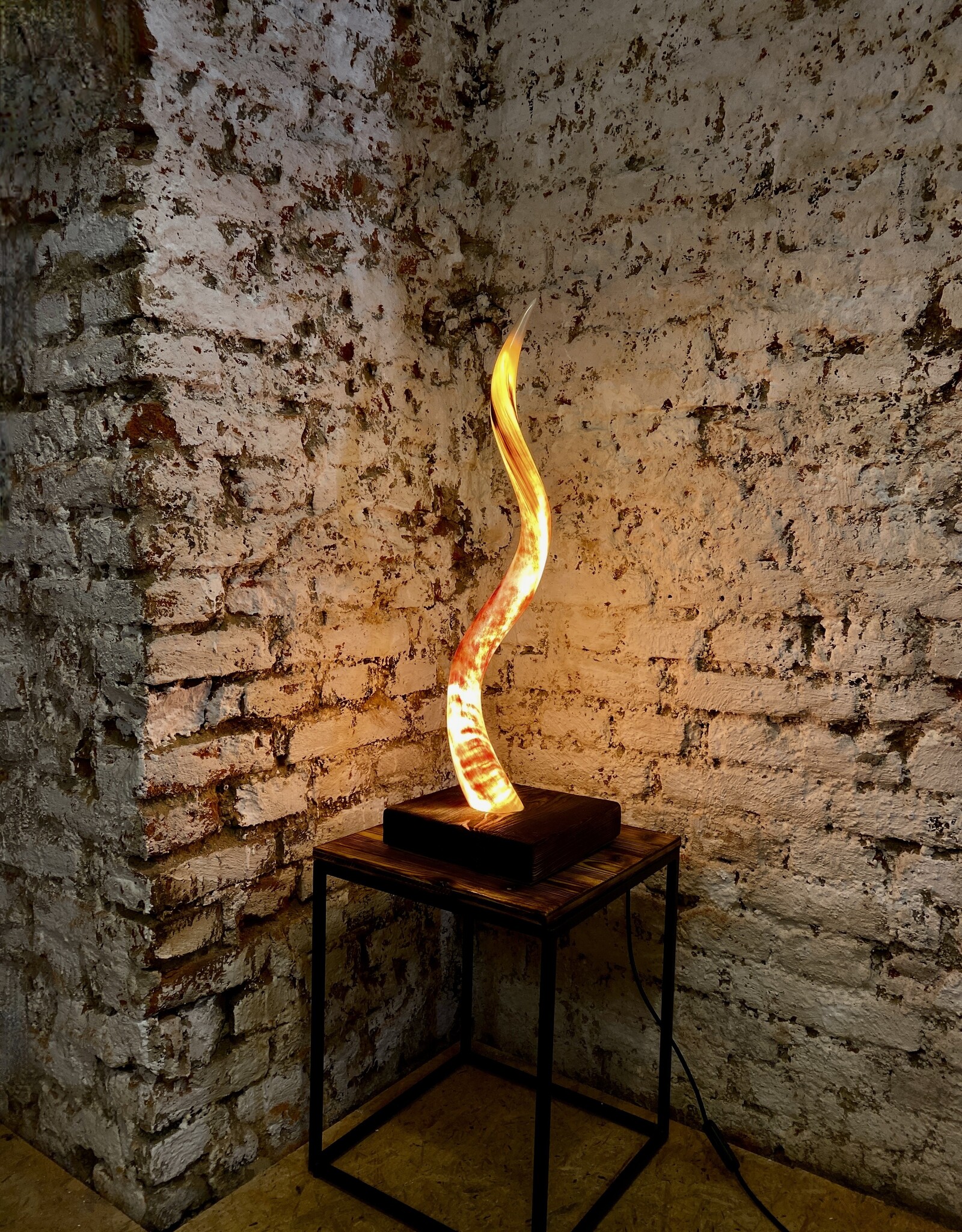 Handcrafted Kudu Horn Lamp – Unique Exotic Design with LED Lighting