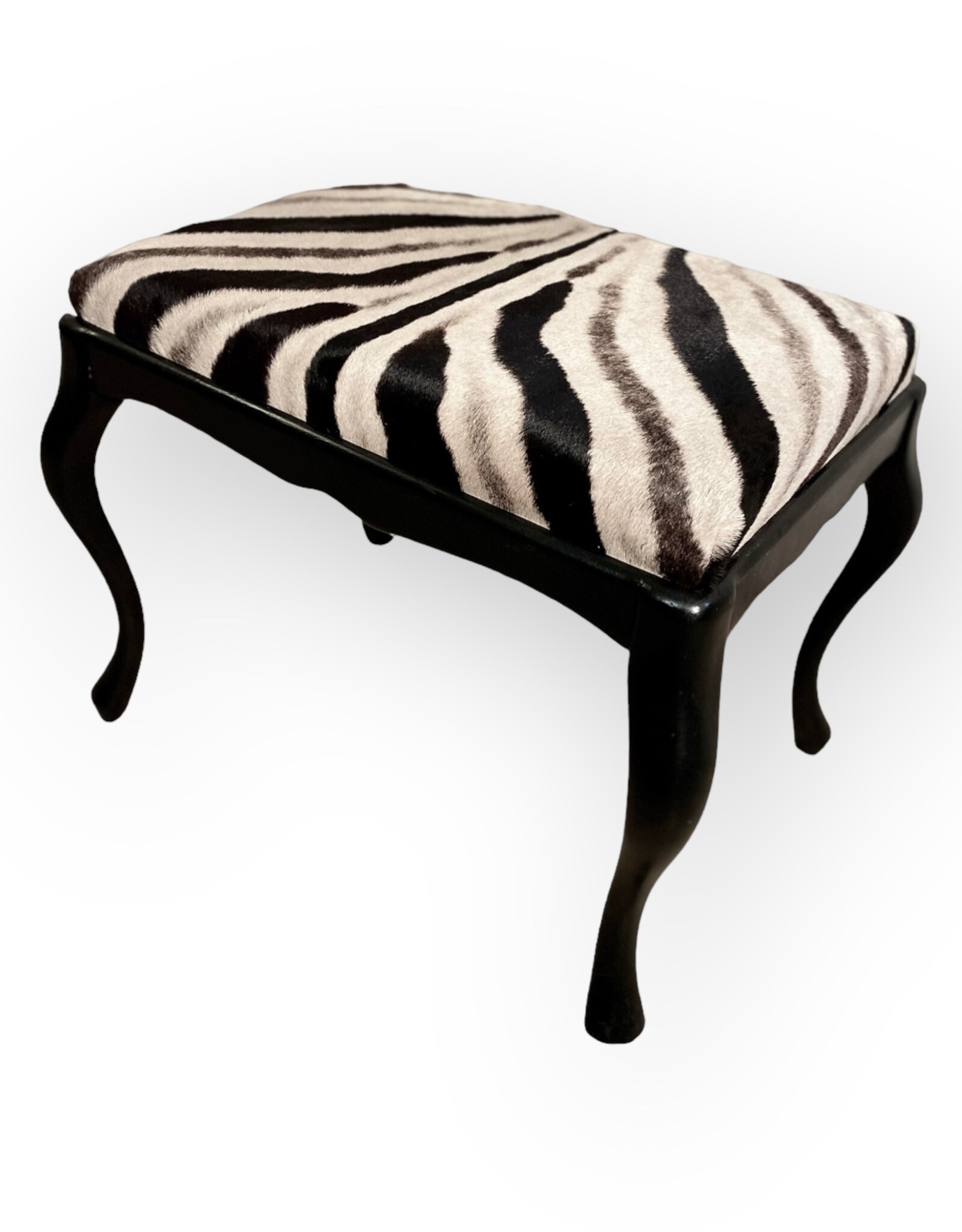 Zebra stool Elegant in Chippendale style made of real zebra hide