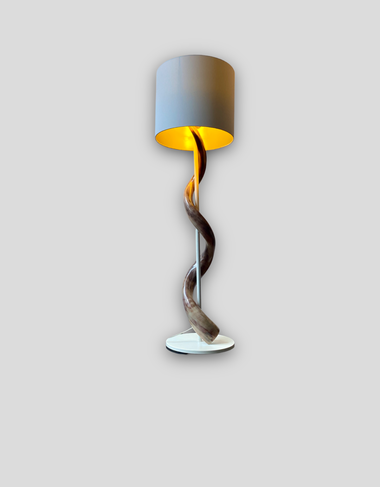 Kudu Horn Lamp XL White / Gold Lounge