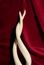 Kuduhorn Skulptur  Weiß, wie Elfenbein upside Kuduhorn Skulptur  Weiß, wie Elfenbein upside