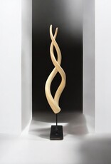 Kuduhorn Skulptur  Weiß, wie Elfenbein upside Kuduhorn Skulptur  Weiß, wie Elfenbein upside