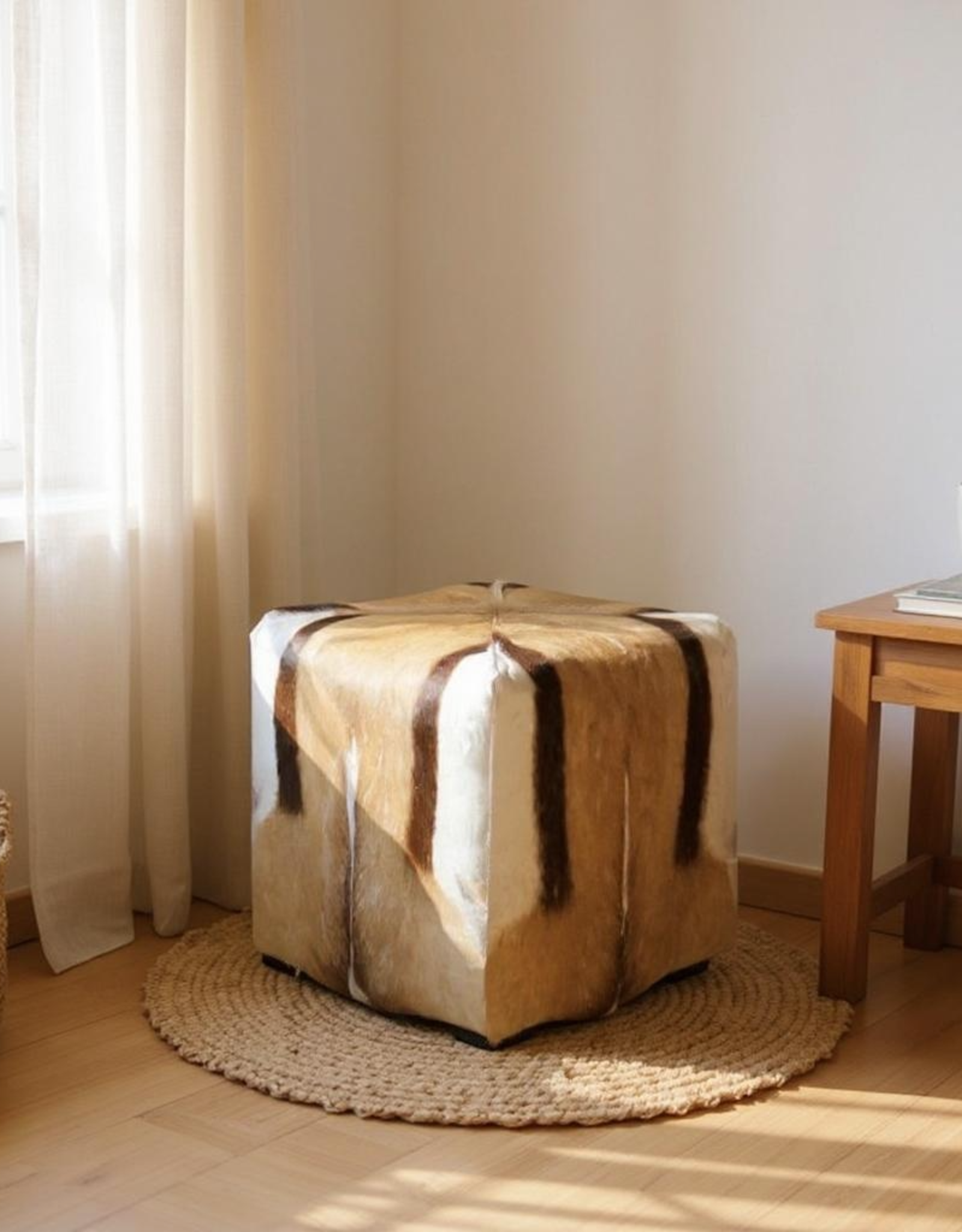 Springbok stool CUBE2