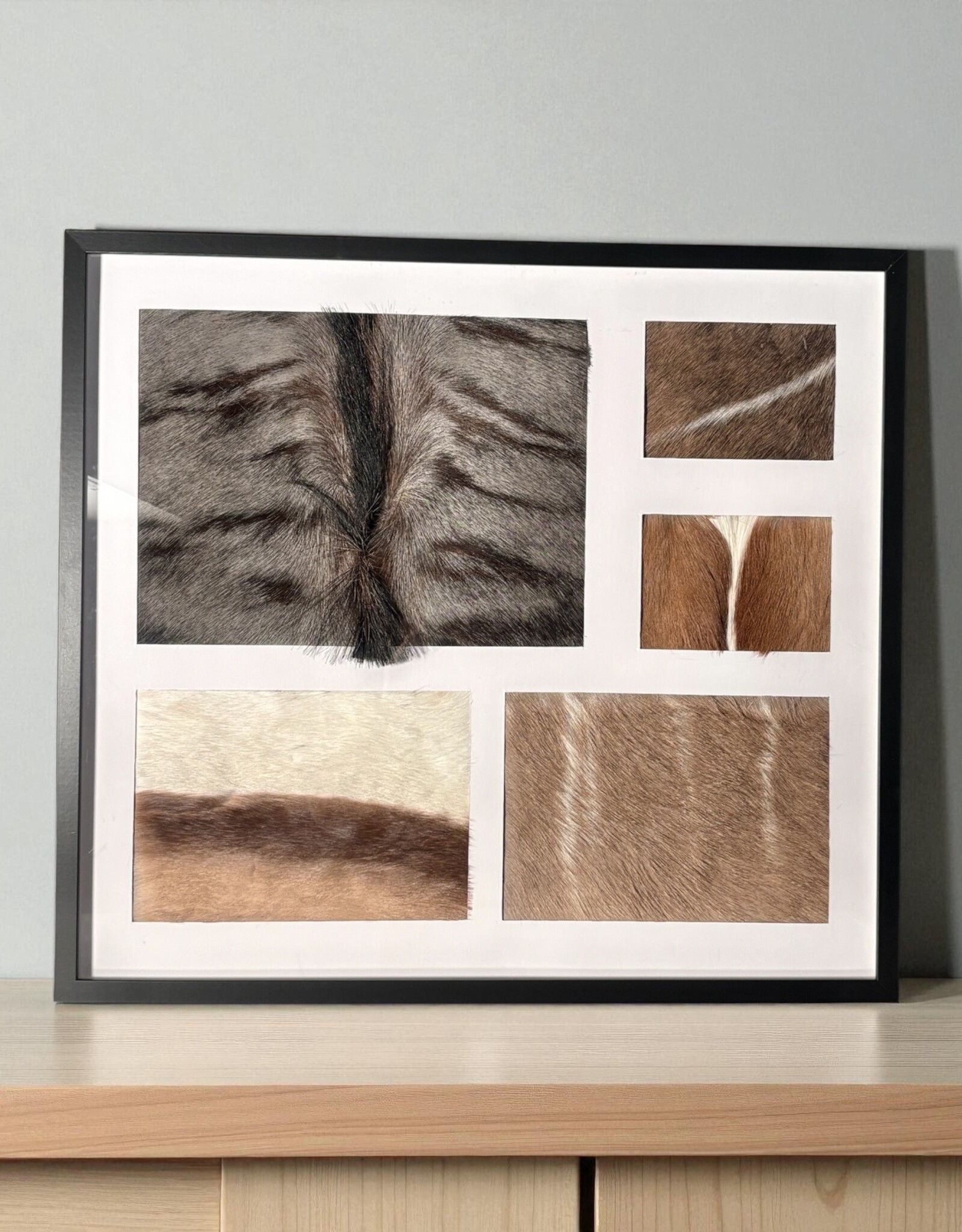 Bilderrahmen mit echtem afrikanischen Fell – stilvoll & einzigartig 73 x 66cm