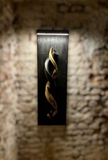 2 echte Kudu  Hörner in matt schwarz und Gold auf abgeflammten Brett mit Beleuchtung