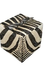 Zebrafell Hocker CUBE