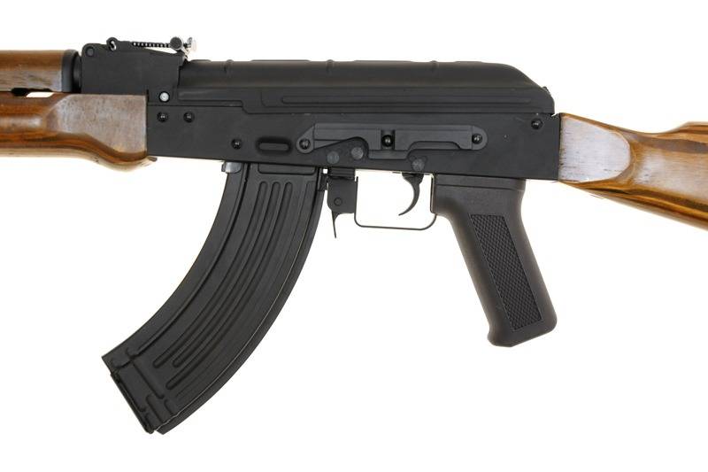 Cyma CM.048M AKM AEG 1.79 Joule - BK/Holz