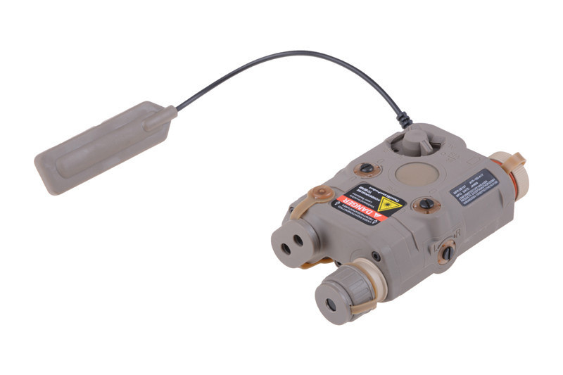 FMA AN/PEQ-15 Batteriebox inkl. Licht-/Laser Modul - Dark Earth