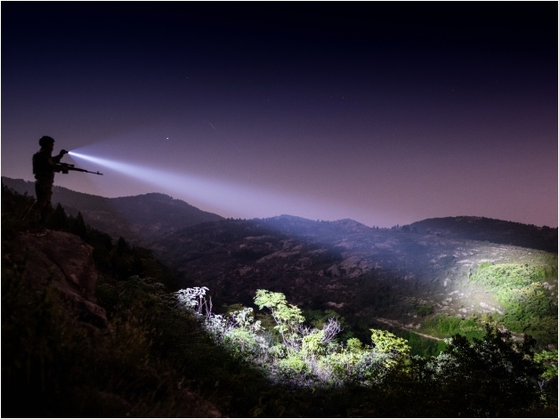Fenix TK22UE LED flashlight incl. Battery - BK
