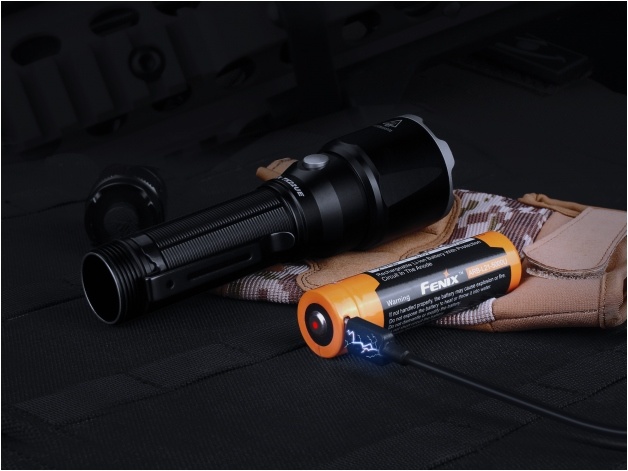 Fenix TK22UE LED flashlight incl. Battery - BK