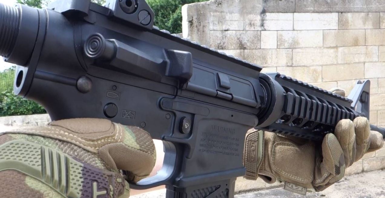Swiss Arms Pistola de ar comprimido M4 Saturn Co2 4,5 mm (0,177) BB