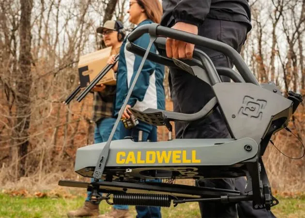 Caldwell Claymore clay pigeon launcher