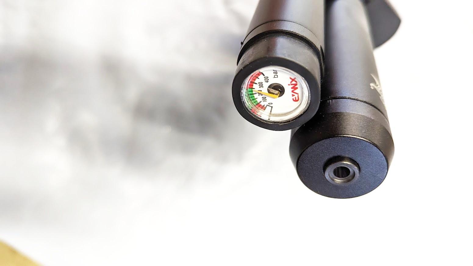 Evanix Półautomatyczna wiatrówka Viper PCP