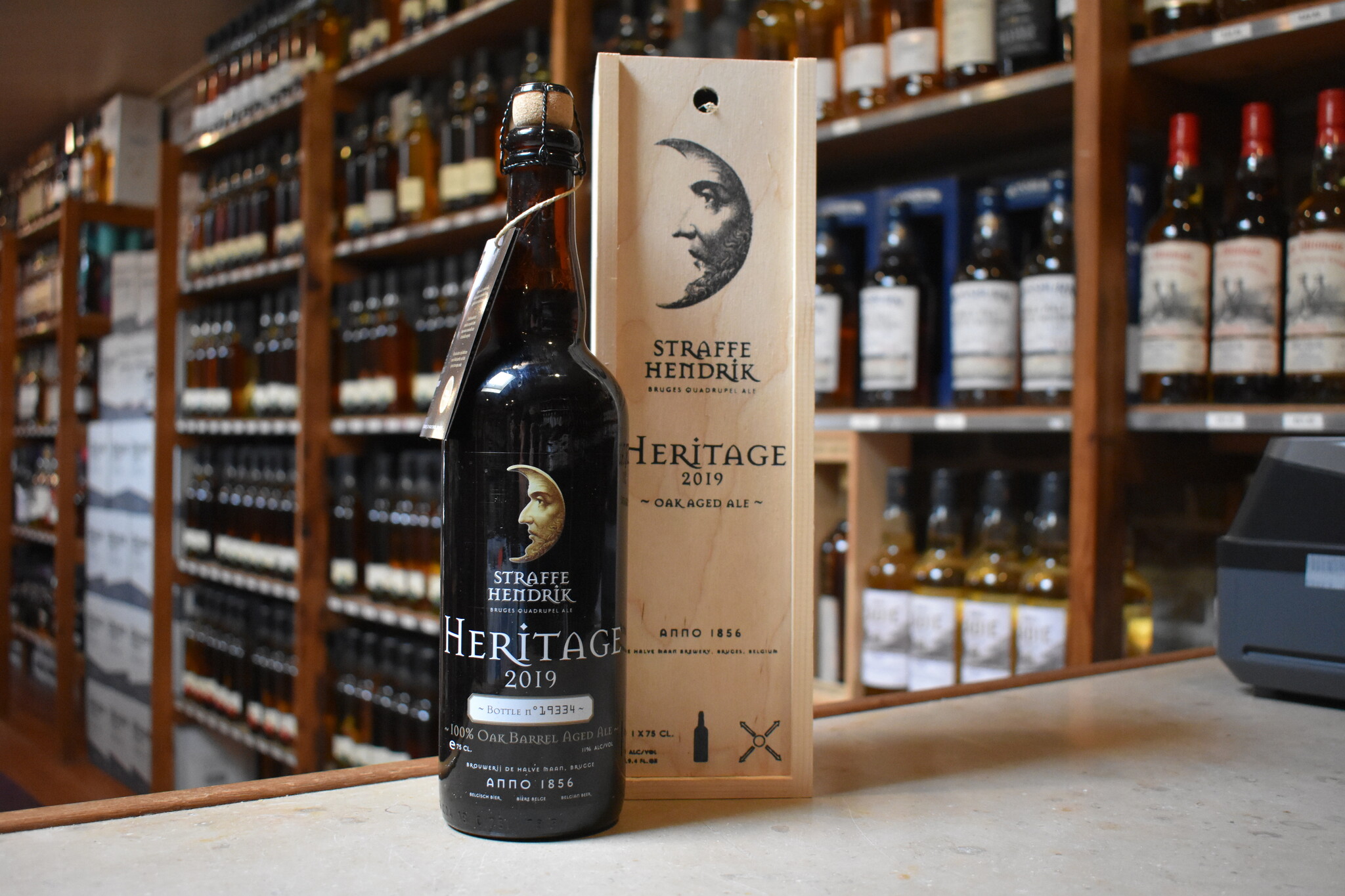 Straffe Hendrik oak aged heritage 2019 75cl - Whiskyshop The Old Pipe
