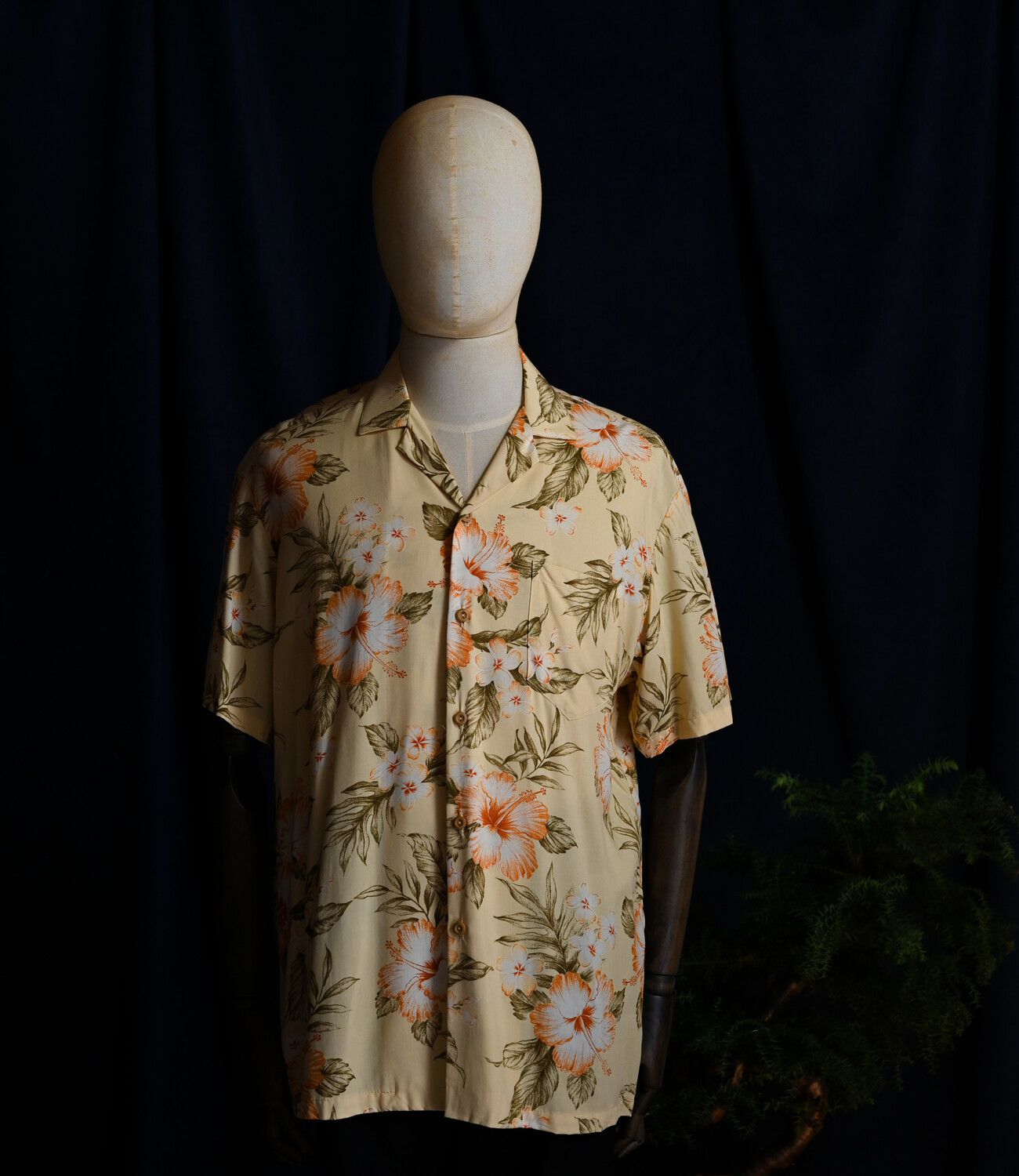 Hibiscus Garden Resort Hawaiian Aloha Shirt