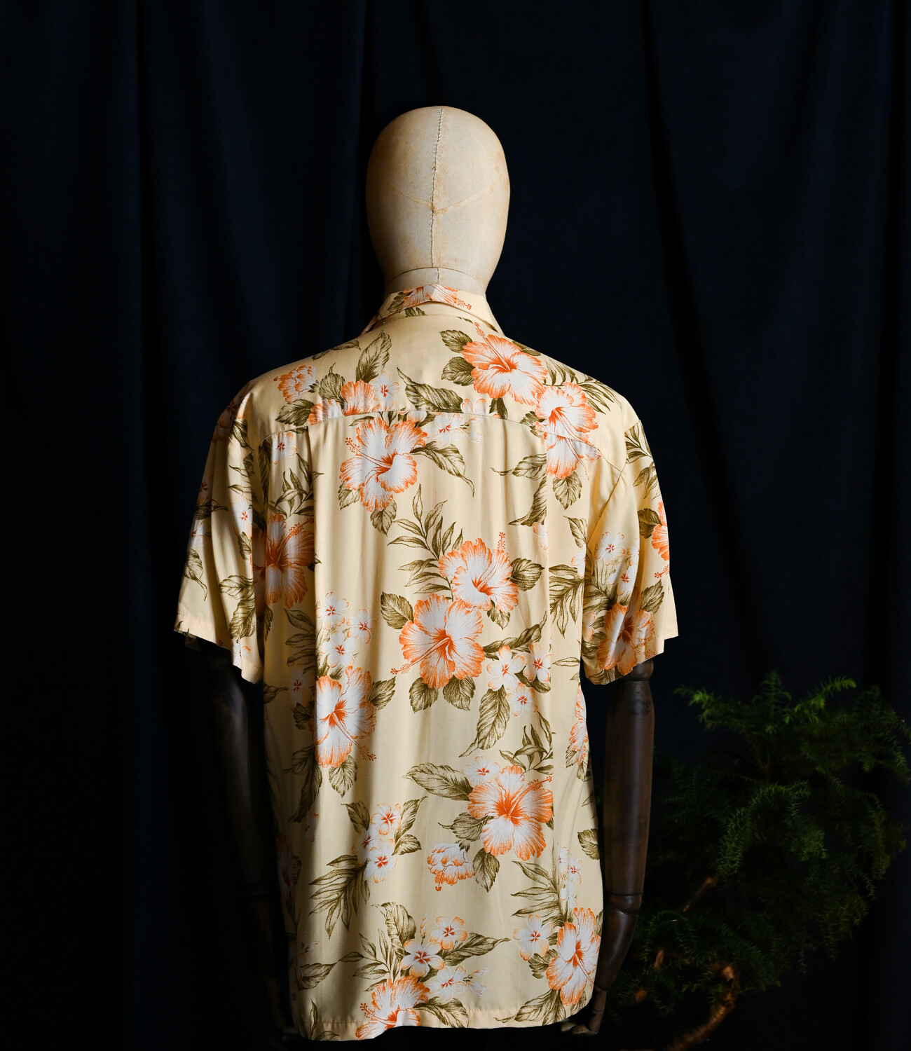 Hibiscus Garden Resort Hawaiian Aloha Shirt