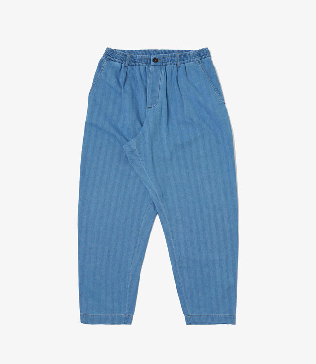 Universal Works Pleated track pant herringbone - Washed indigo