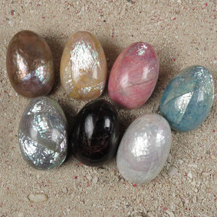 SEAURCO Mother of Pearl Seashell Easter Egg - Assorted Colours