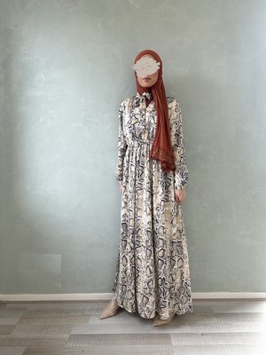 maxi jurk avoltri beige maxi jurk avoltri beige