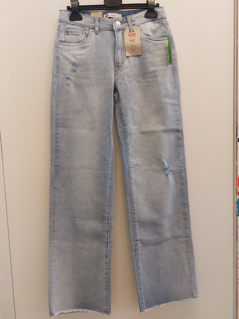 Levi’s 3EG381-L52 wide leg jeans
