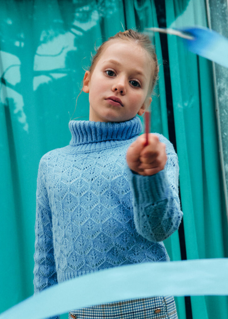 Abel & Lula 5830 Openword turtleneck jersey 004 sky blue