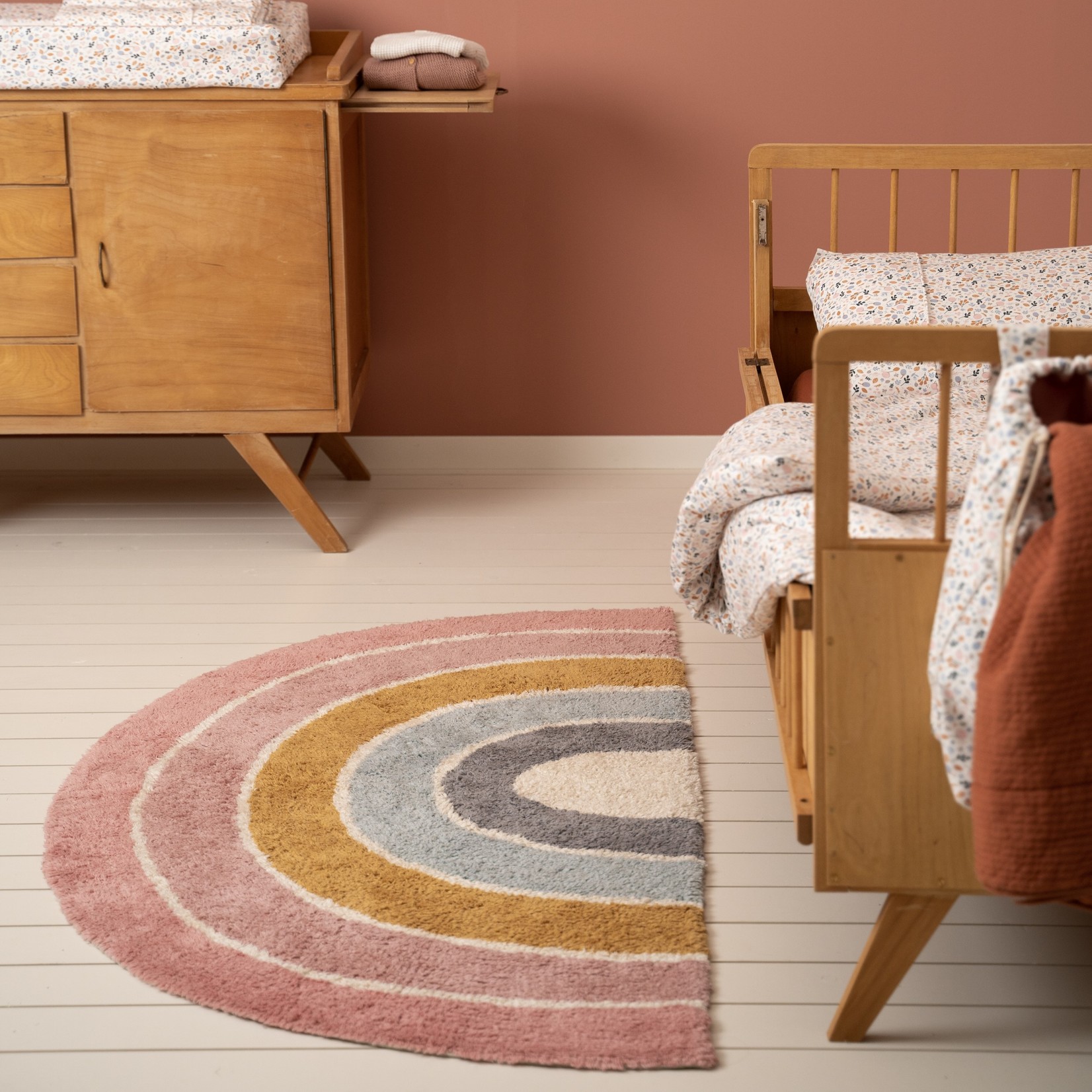 Vloerkleed regenboog kinderkamer meisje | Rainbow shape Pure Pink 80x130cm