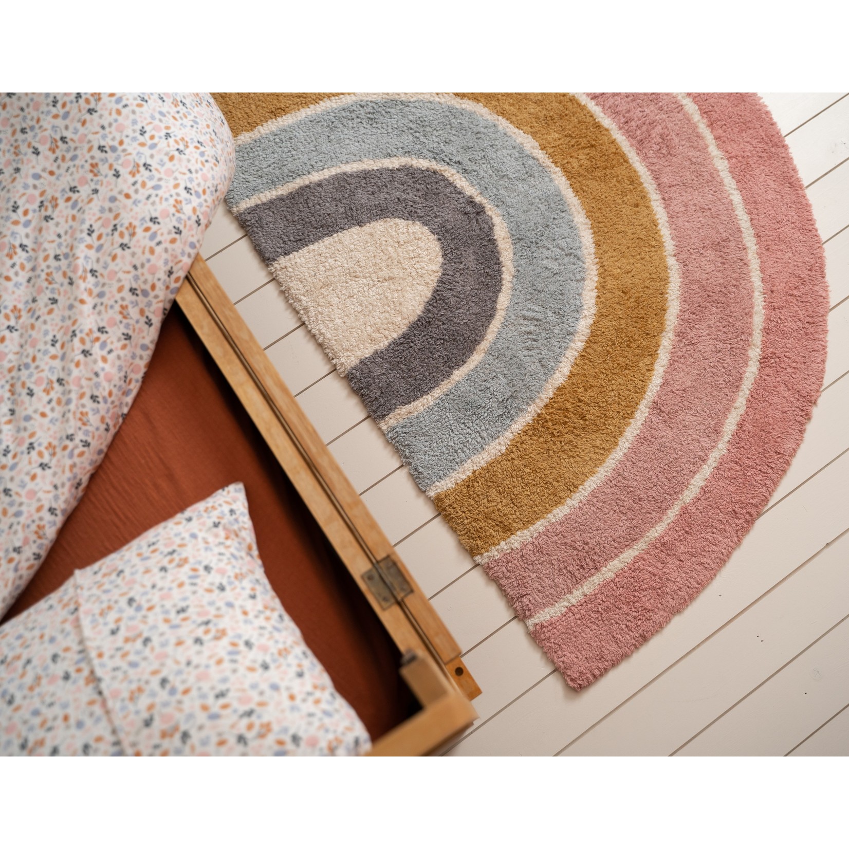 Vloerkleed regenboog kinderkamer meisje | Rainbow shape Pure Pink 80x130cm