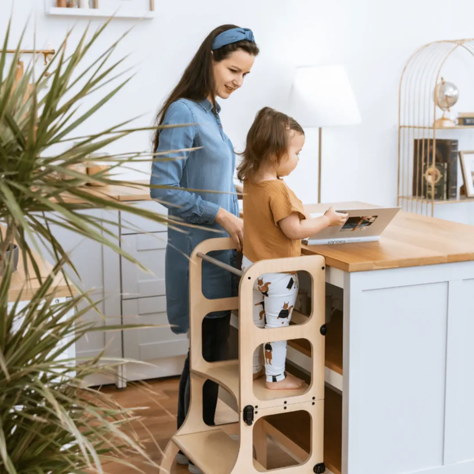 Ette Tete Leertoren Step'n Sit | Inklapbaar tot tafel en stoel | Limited Edition | Mocha Mousse met goud