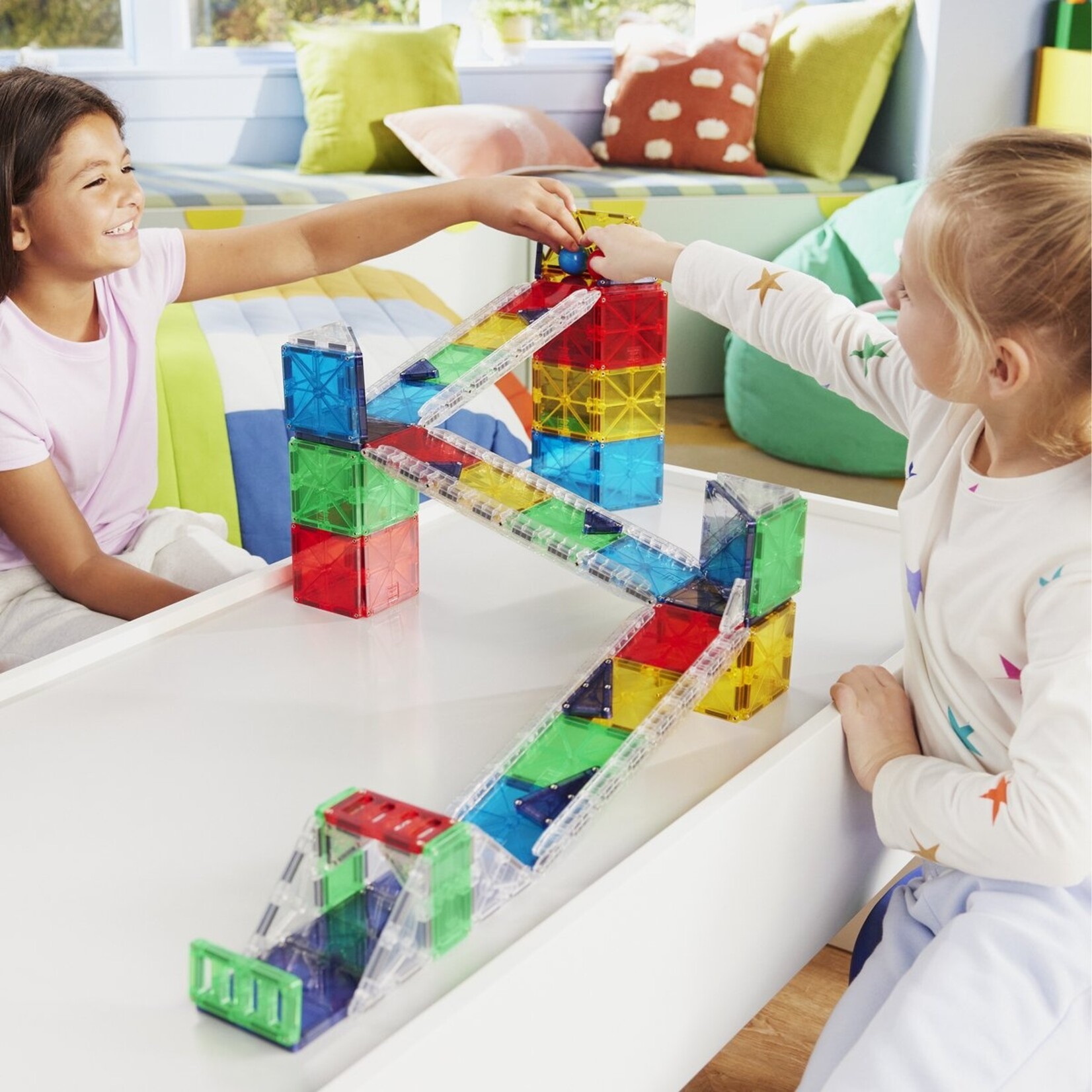 Magna-Tiles Knikkerbaan Deluxe 90-delige set - Rail Racer - magnetisch bouw speelgoed - magnetische tegels - open einde speelgoed - educatief constructie