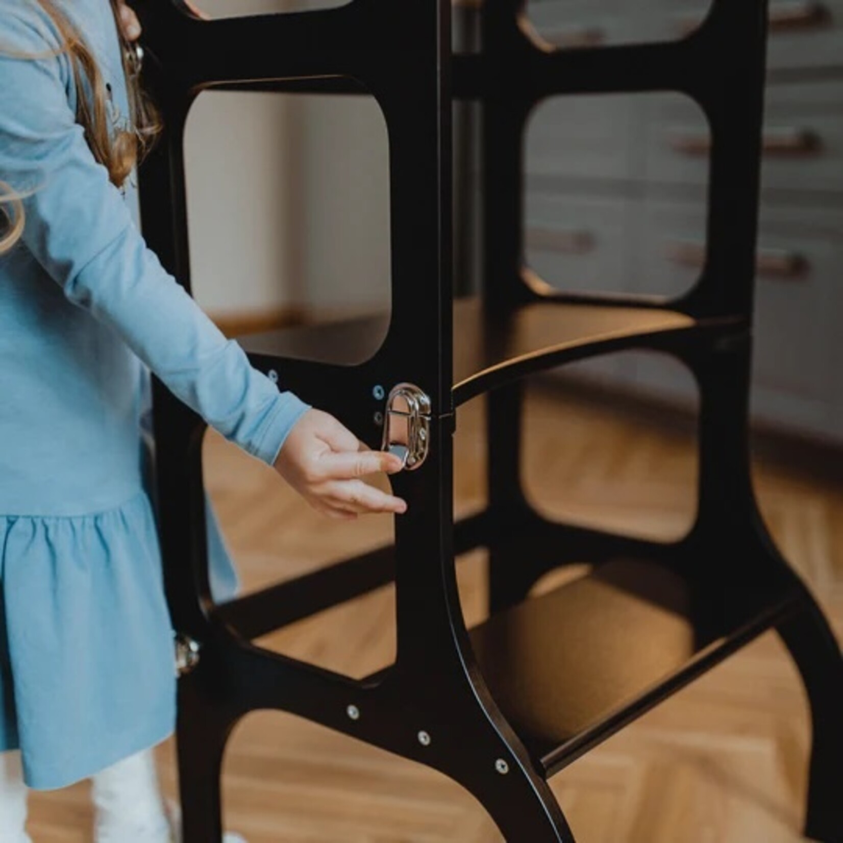 Ette Tete Leertoren Step'n Sit | Inklapbaar tot tafel en stoel | Zwart met zwarte clips en schroeven | RETOURDEAL