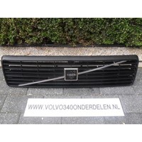 Grille front Volvo 343