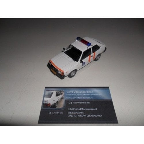 Scale model (3) politie uitv. 000345 new Volvo 343 