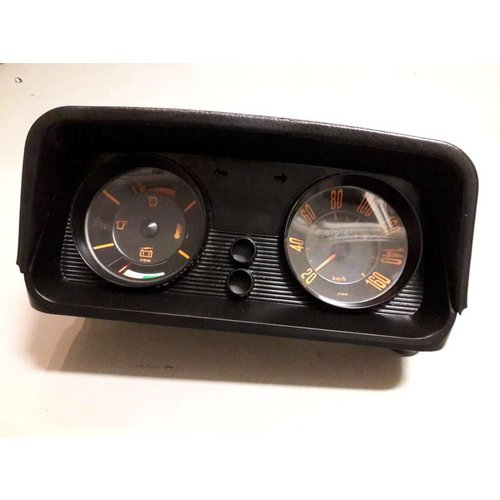 Clock set 3102656-0 used Volvo 66 