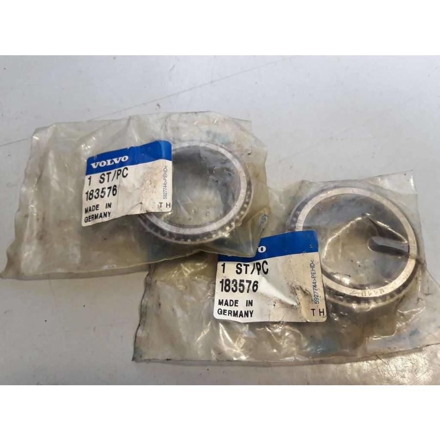 Wheel bearing front 183576 NEW Volvo 200, 700, 900 series