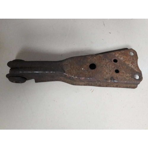 Draagarm stuurinrichting 3271018-8 gebruikt Volvo 340, 360 