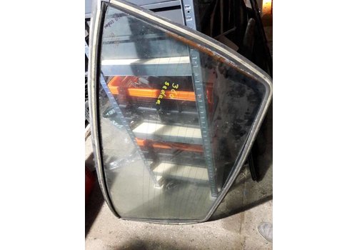 Rear window window sedan version 370000 Volvo 340, 360 