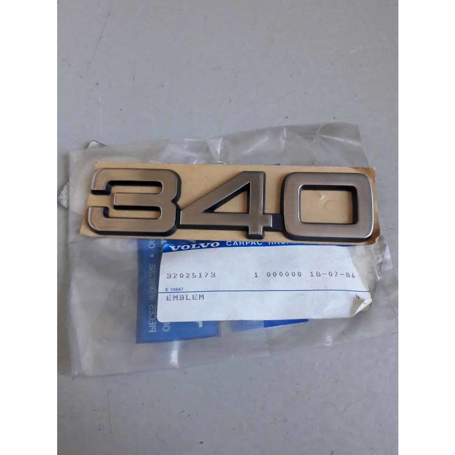 Emblem '340' 3202517 to CH.120999 NEW Volvo 340